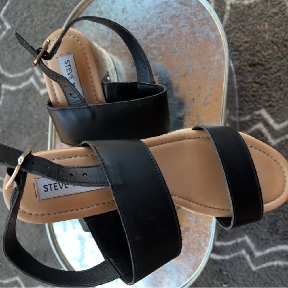 Steve Madden- Sandals